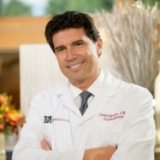 Prosthodontist, Dr. Vincent Mariano