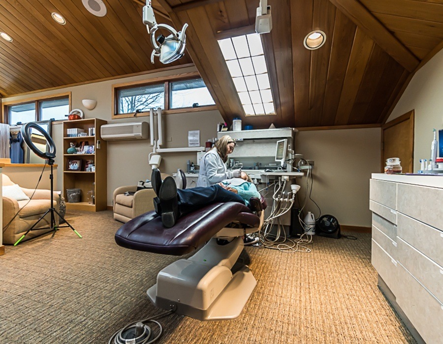 Operatory room of EMA Dental of East Longmeadow