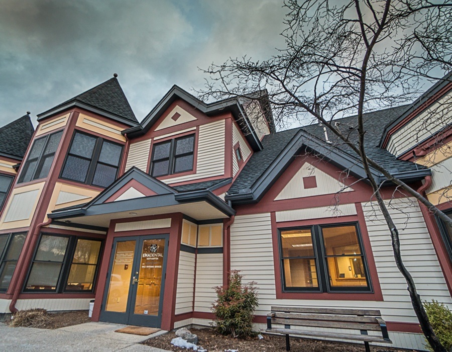 Exterior of EMA Dental in Northampton, MA.